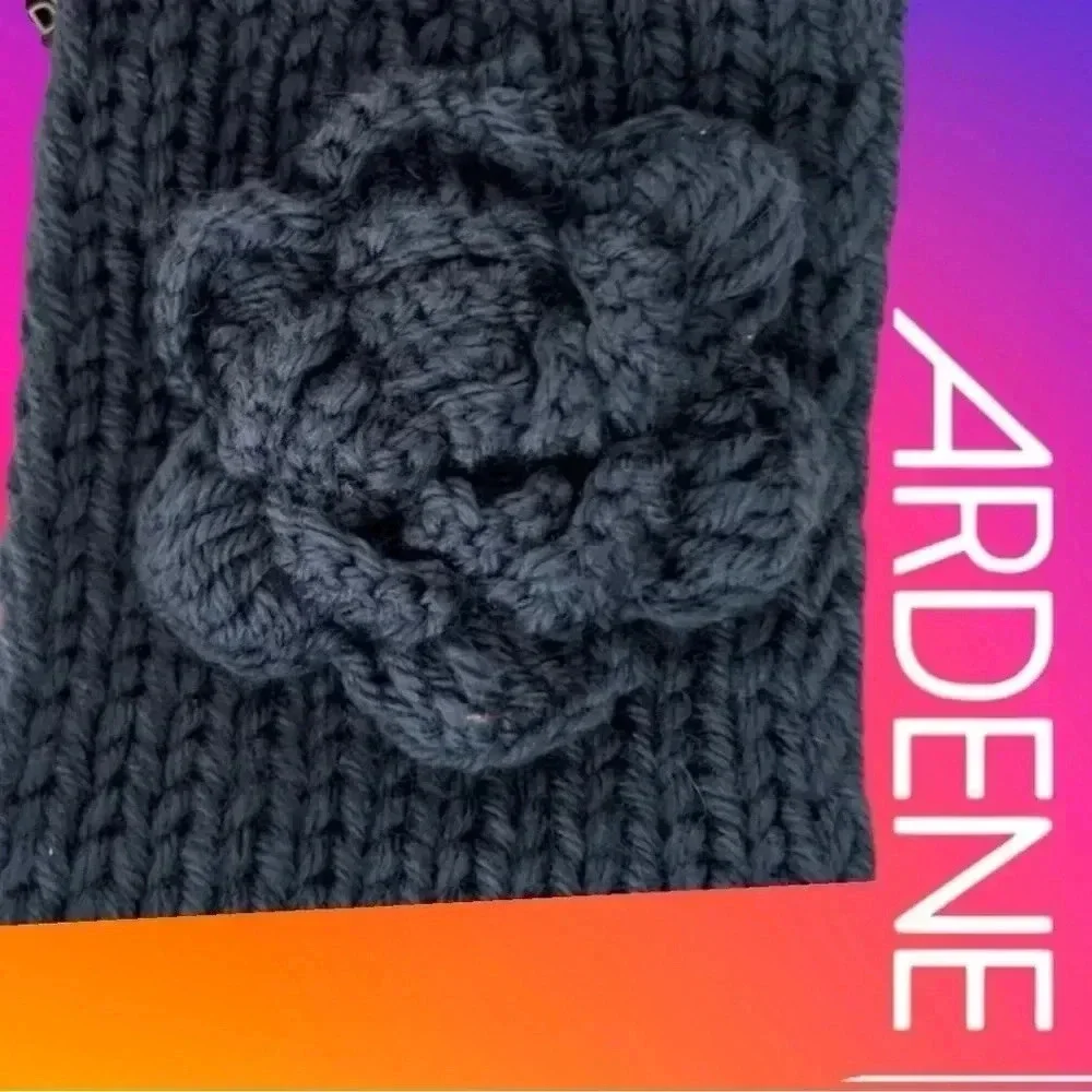 🆕ARDENE Navy Head and Ear warmer with bottom  and flower detail - Picture 4 of 7